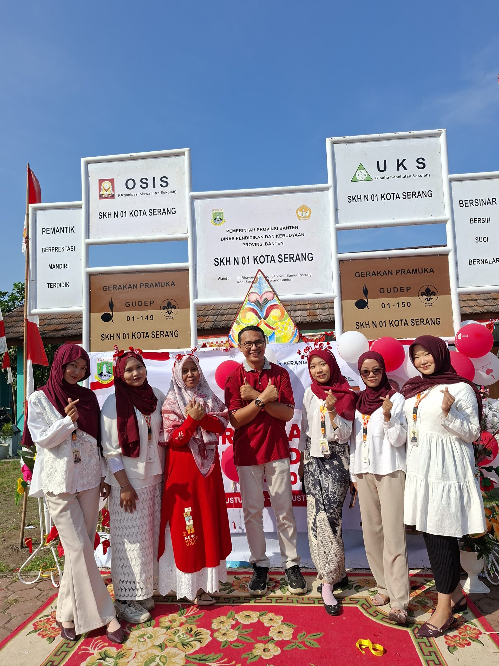 Serang, 11 Agustus 2025 – Dalam rangka memperingati Hari Ulang Tahun Republik Indonesia ke-80 tahun, Sekolah Khusus Negeri (SKH) 01 Kota Serang menggelar kegiatan Gebyar Kemerdekaan yang berlangsung selama empat hari, mulai Selasa hingga Jumat. Kegiatan ini menghadirkan beragam perlombaan yang diikuti oleh siswa, guru, mahasiswa, hingga orang tua murid.