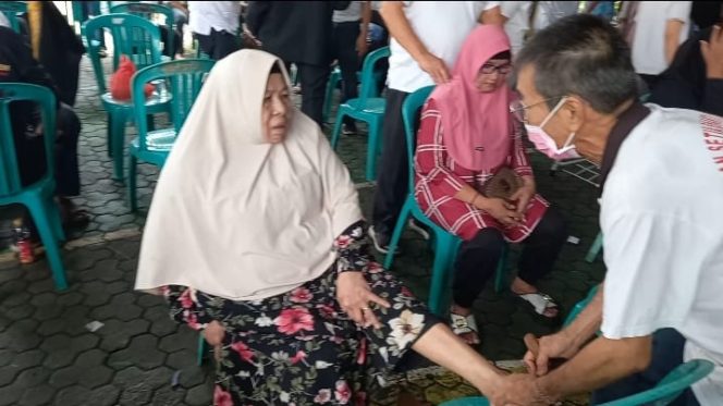 
					FPK Kota Tangerang Bakti Sosial, Dua Ribu Warga Manfaatkan Pengobatan Gratis