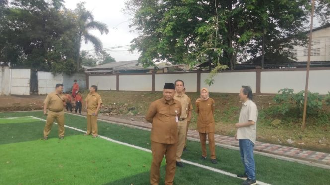 
					Dispora Kota Tangerang Tingkatkan Kualitas Lapangan Porci Cibodas, Musim Hujan Kini tak Lagi Becek