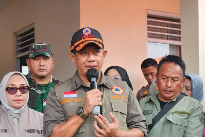 
					Kepala BNPB Siapkan Penanganan Longsor Desa Pasirlangu Mulai Evakuasi Hingga Pemulihan