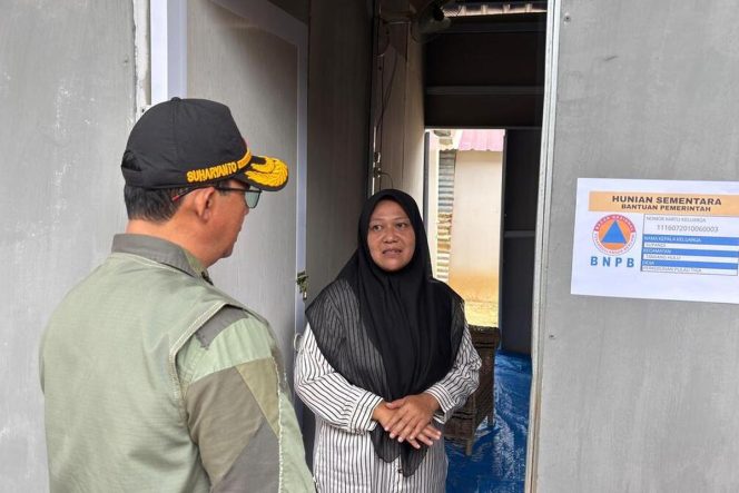 
					Kunjungi Huntara, Kepala BNPB Minta Penghuni Rumah Mendapatkan Jaringan Air Bersih di Aceh