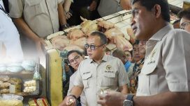 Keterangan foto : Anggota Komisi VI DPR RI Arif Rahman melakukan kunjungan kerja ke Pasar Wonokromo Surabaya, Kamis (12/2/2026)