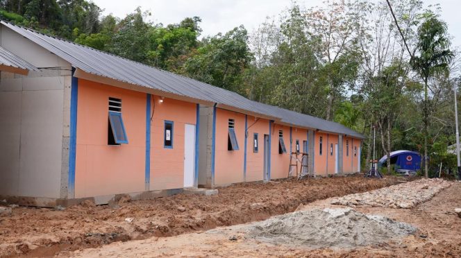 
					Kepala BNPB Pastikan Pengungsi Tapanuli Utara Dapat Menempati Huntara