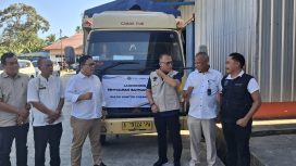 Keterangan foto : Anggota DPR RI Arif Rahman hadir saat launcing bantuan di Bulog Lebak dan Pandeglang, Jumat (14/3/2026)