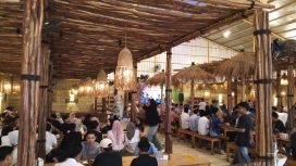 Pengurus Dewan Pimpinan Cabang (DPC) Partai Demokrat Kabupaten Tangerang menggelar buka bersama di Aloah, Kecamatan Pasar Kemis, Kabupaten Tangerang, 25 Februari 2026.