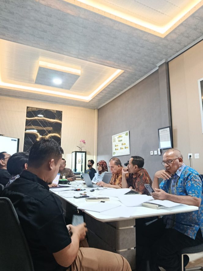 
					Bangun Gagasan Kebangsaan, Teras Kebinekaan Undang Para Cendekiawan dalam Bedah Buku “Investing Game Theory”