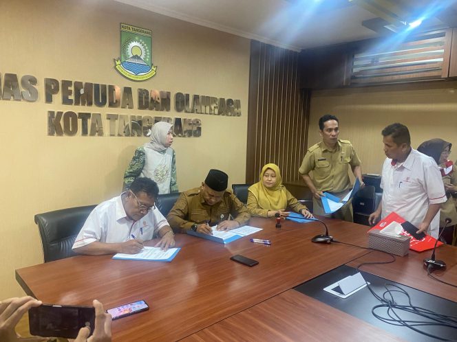
					Lima Organisasi Mitra Strategis Dispora Kota Tangerang Terima Hibah