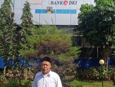 Keterangan foto : Pengurus Pusat Harian Abdi Rakyar, Muh Yudi yang kerap disapa Yudi Kebo, telah menyampaikan laporan resmi ke Polda Metro Jaya, Senin (16/3/2026)