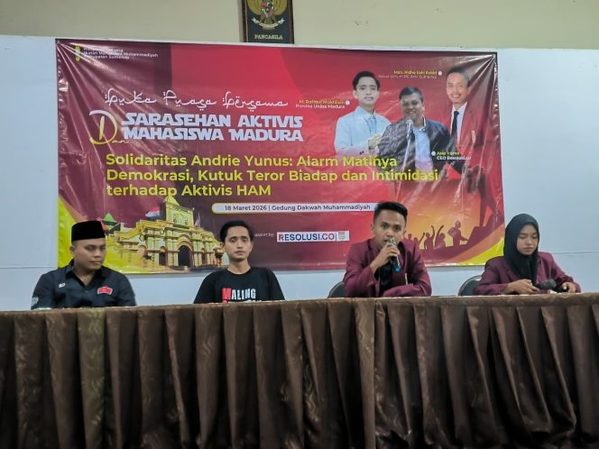
					Keterangan foto : Puluhan aktivis PC Ikatan Mahasiswa Muhammadiyah (IMM) bersama aliansi Badan Eksekutif Mahasiswa (BEM) lintas kampus menggelar aksi solidaritas dan diskusi publik, Rabu (18/3/2026)