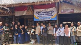 Senyum bahagia dan rasa syukur terpancar jelas dari wajah para sesepuh dan warga adat Kanekes, Desa Cibeo, Kecamatan Leuwidamar.