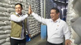 Keterangan foto : Menteri Pertanian Amran Sulaeman dan Direktur Utama Bulog, Jumat (24/4/2026)