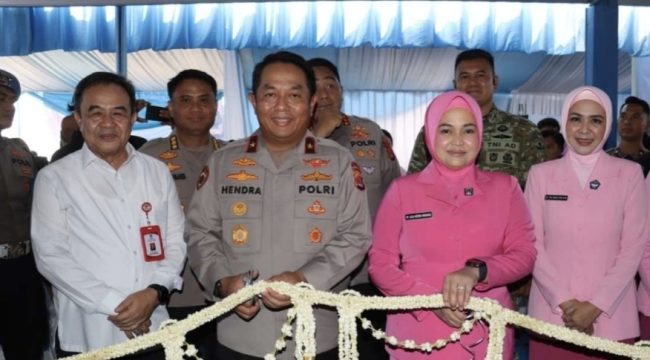 Polresta Tangerang secara resmi membuka Satuan Pelayanan Pemenuhan Gizi (SPPG) Banggalawa Tantya yang berlokasi di Kelurahan Sukatani, Kecamatan Rajeg, Sabtu (16/5/2026)