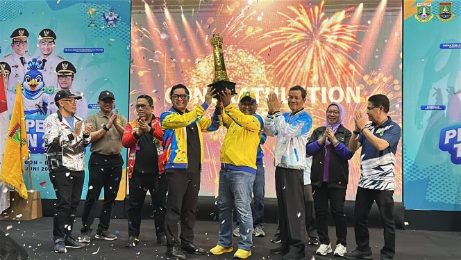 
					Piala Juara Umum Peparpeda Banten Pulang Lagi ke Kota Tangerang