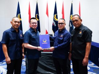 Dewan Pimpinan Pusat (DPP) Partai NasDem secara resmi menyerahkan Surat Keputusan Nomor 262-Kpts/DPP-NasDem/VIII/2026 tentang Pengesahan Susunan Pengurus DPP Petani NasDem Periode 2026–2029.