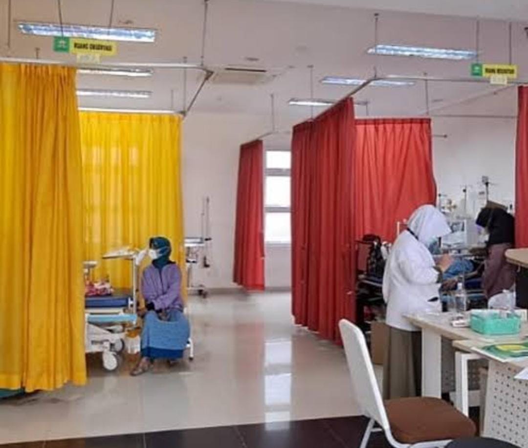 Pelayanan Instalasi Gawat Darurat (IGD) RSUD Kota Serang mengutamakan tingkat kegawatdaruratan pasien dalam menentukan prioritas penanganan.